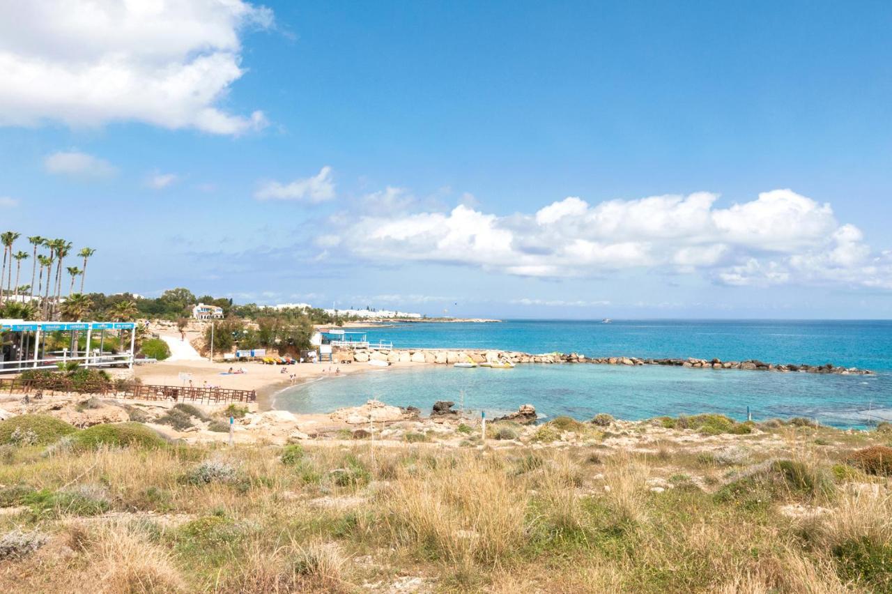 Apartment Marisol - Beachfront Protaras Exterior photo