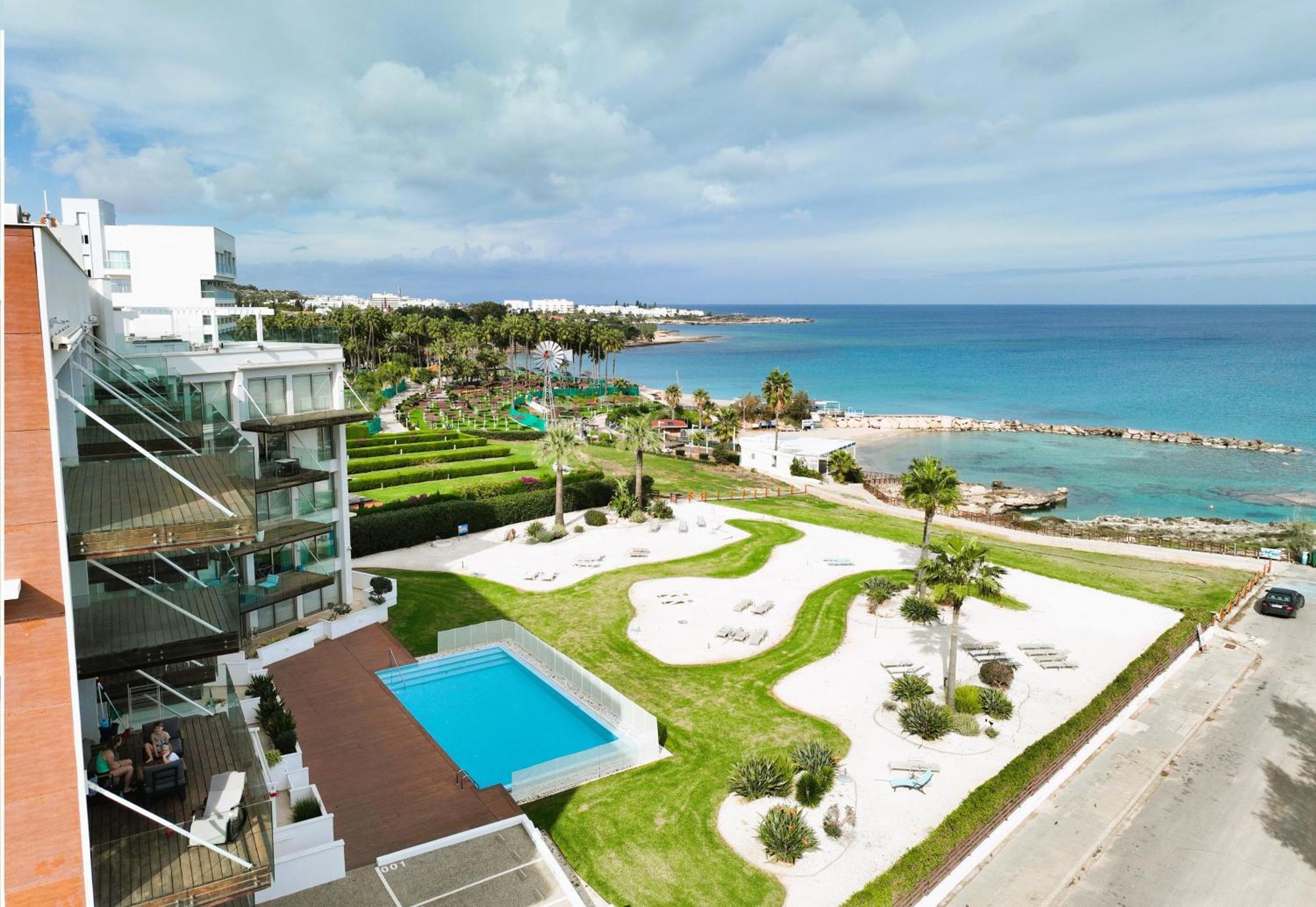 Apartment Marisol - Beachfront Protaras Exterior photo